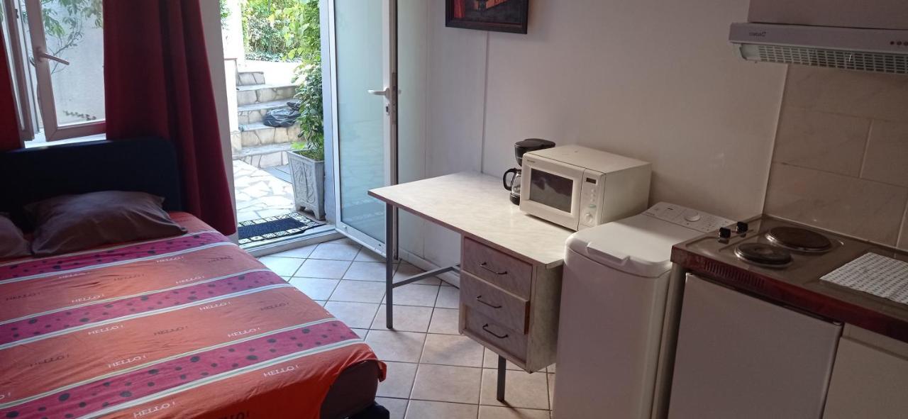 Chambre Meublee Independante, Avec Piscine Et Jardin, 1 Lit Pour 2 Personnes Direct Gare Aeroport トゥールーズ エクステリア 写真